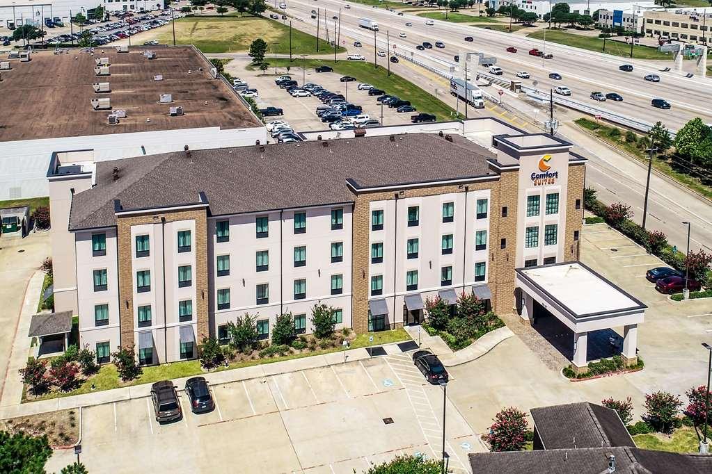 Comfort Suites Near Sam Houston Race Park Екстер'єр фото