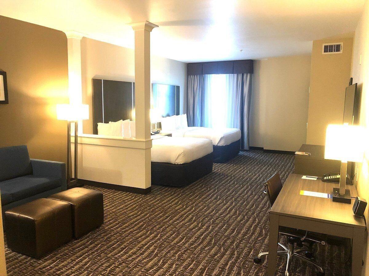 Comfort Suites Near Sam Houston Race Park Екстер'єр фото